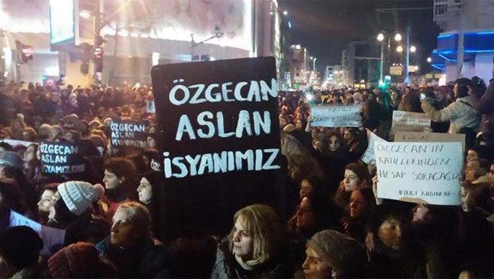 Özgecan Aslan' ın Peşinden Türkiye Ayaklandı galerisi resim 1