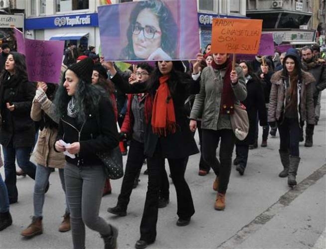 Özgecan Aslan' ın Peşinden Türkiye Ayaklandı galerisi resim 17