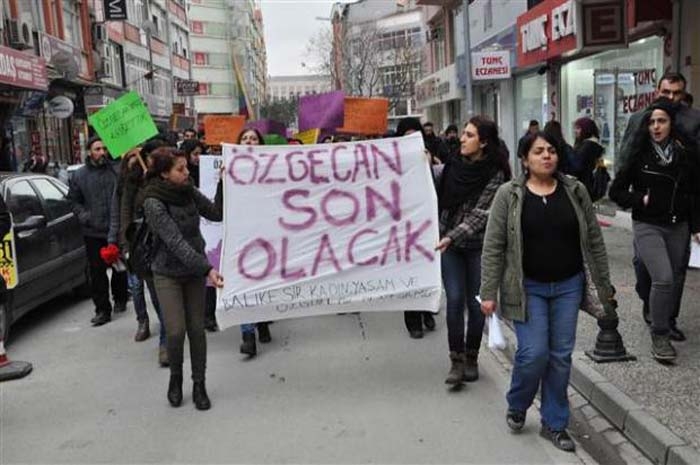 Özgecan Aslan' ın Peşinden Türkiye Ayaklandı galerisi resim 20