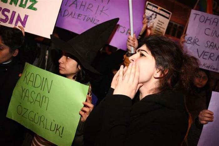 Özgecan Aslan' ın Peşinden Türkiye Ayaklandı galerisi resim 5