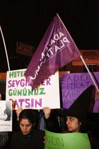 Özgecan Aslan' ın Peşinden Türkiye Ayaklandı galerisi resim 7