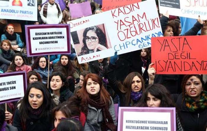 Özgecan Aslan' ın Peşinden Türkiye Ayaklandı galerisi resim 9
