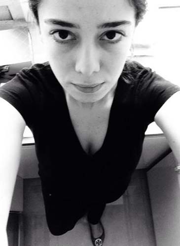 Ünlüler Özgecan Aslan Katliamını Siyah Giyerek Protesto Etti galerisi resim 6