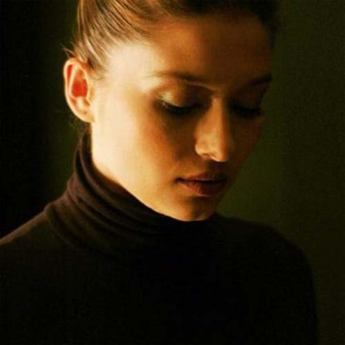 Ünlüler Özgecan Aslan Katliamını Siyah Giyerek Protesto Etti galerisi resim 7