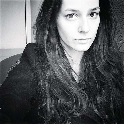 Ünlüler Özgecan Aslan Katliamını Siyah Giyerek Protesto Etti galerisi resim 9