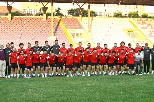 Mor Menekşe İlk İdmanına Çıktı galerisi resim 1