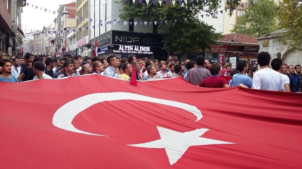 Eskiçarşı taraftar grubunun düzenlemiş olduğu şehitleri anma yürüyüşünde galerisi resim 3