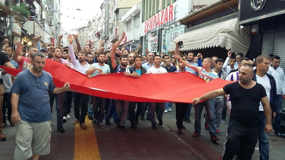 Eskiçarşı taraftar grubunun düzenlemiş olduğu şehitleri anma yürüyüşünde galerisi resim 7