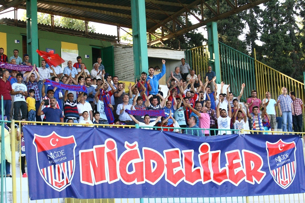 Darıca G.B.-Niğde Belediyespor maçından kareler galerisi resim 4