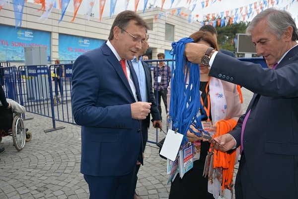 Başbakan Ahmet Davutoğlu Gebze Mitinginden Geriye Kalanlar galerisi resim 14