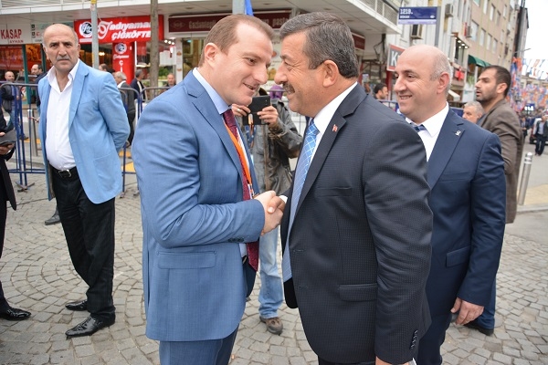 Başbakan Ahmet Davutoğlu Gebze Mitinginden Geriye Kalanlar galerisi resim 17