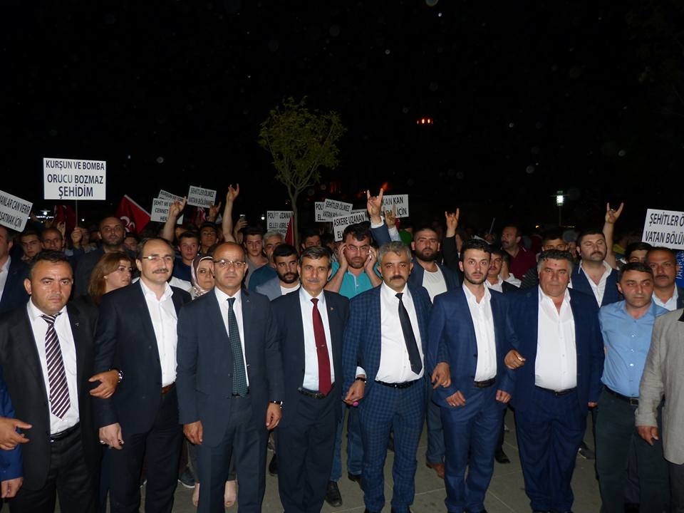 Gebzeli Ülkücüler teröre lanet için yürüdü galerisi resim 8