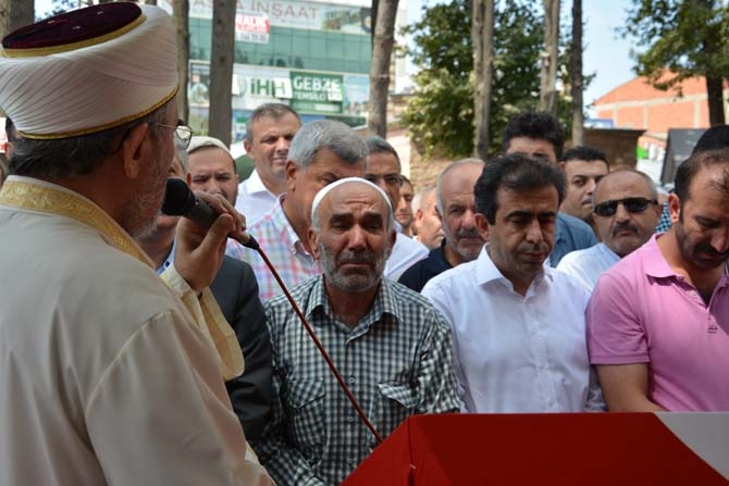 Gebzeliler şehidini böyle uğurladı galerisi resim 39