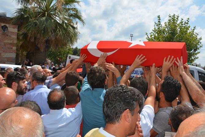 Gebzeliler şehidini böyle uğurladı galerisi resim 49