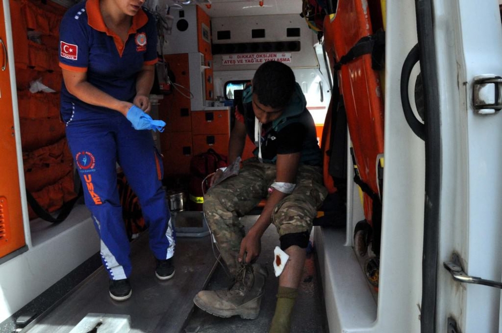 Yaralananlar Türkiye'ye getirildi galerisi resim 8