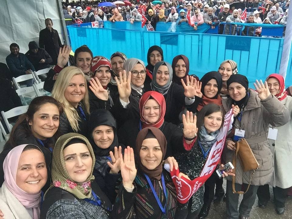 KOCAELİ'DE TARİHİ MİTİNGDEN GÖRÜNTÜLER galerisi resim 8