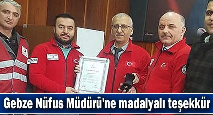 Gebze Nüfus Müdürü'ne madalyalı teşekkür