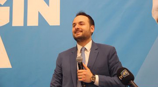 Kahraman veda ediyor