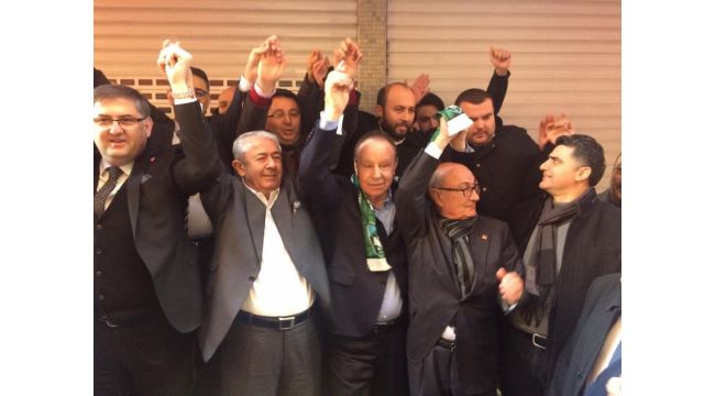 Erenkaya coşkulu kalabalık önünde adaylığını açıkladı