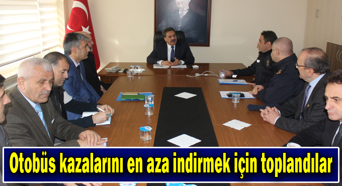 Otobüs kazalarını en aza indirmek için toplandılar