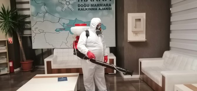 Büyükşehir dezenfekte çalışmalarına devam ediyor