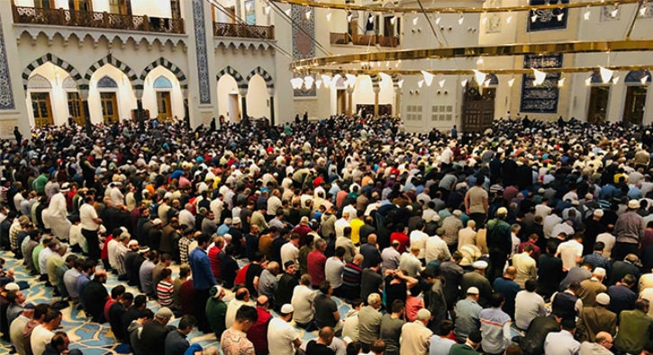 Diyanet'ten teravih namazı açıklaması