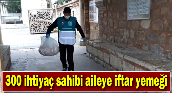 Gebze'de 300 ihtiyaç sahibi aileye iftar yemeği