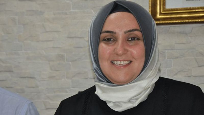 AK Parti İl Kadın Kolları Başkanı istifa etti!