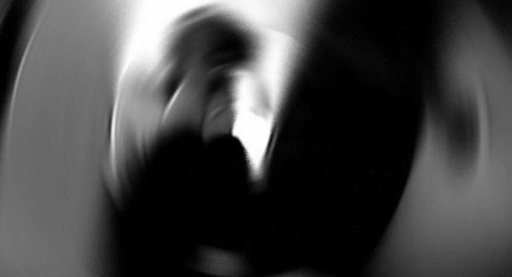 Erkek çocuğuna tecavüzden yargılanıyor!