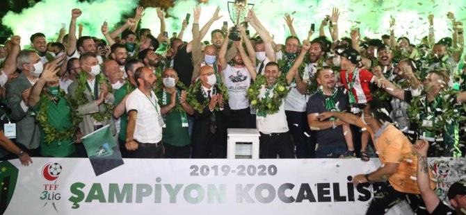 Yer siyah gök yeşil şampiyon Kocaelispor