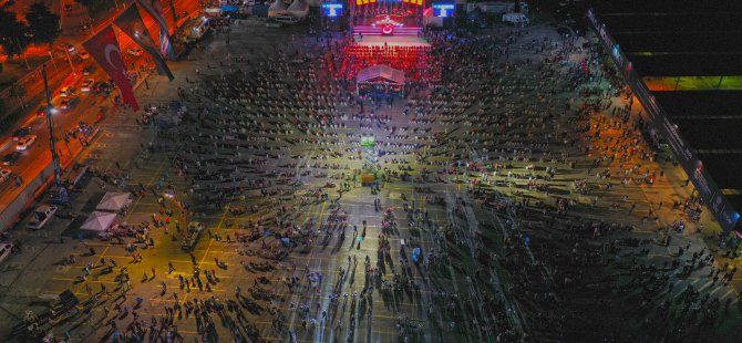 Binlerce Kocaelili 15 Temmuz şehitlerini saygıyla andı