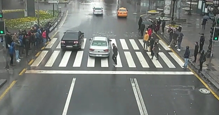 'Güvenli trafik için elele'