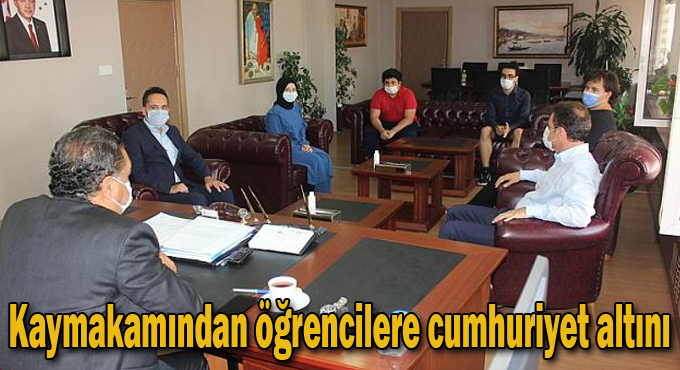 Kaymakamından öğrencilere cumhuriyet altını