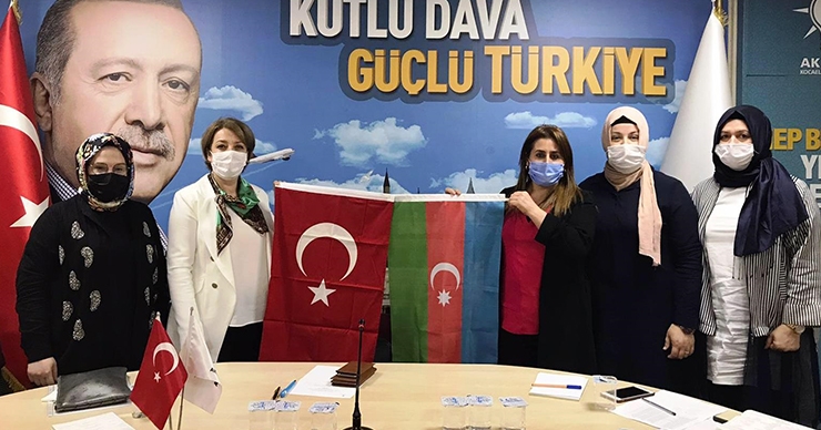 AK Kadınlar, Azerbaycan’ın yanında