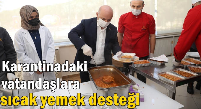 Başkan Bıyık araçla yemek dağıttı