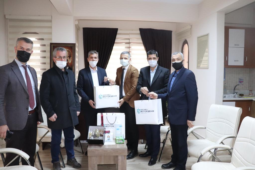 Büyükşehir’den Muhtarlara sağlık sepeti