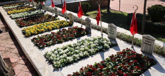 Kocaeli’de Şehitlikler çiçek açtı