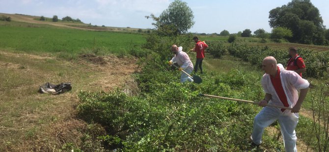 Büyükşehir, tarımsal sulama kanallarının temizliğini yapıyor