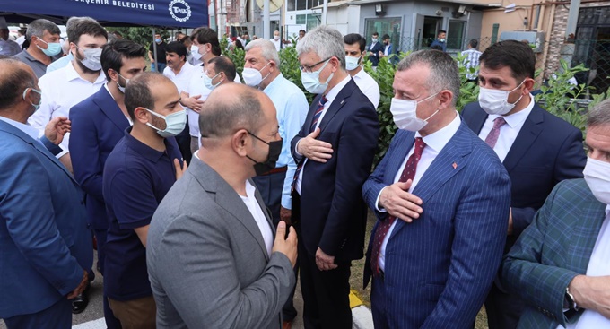 AK Parti’de geniş katılımlı bayramlaşma