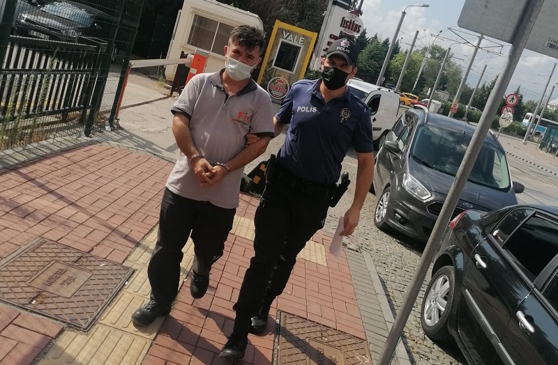 Başkasının kartı ile alışveriş yaptı, polis hemen yakaladı!