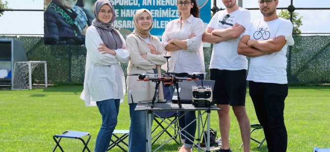 Büyükakın’dan teknoloji yarışındaki gençlere tam destek