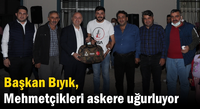 Başkan Bıyık, Mehmetçikleri askere uğurluyor