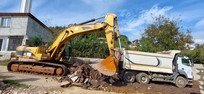 Körfez Himmetli muhtarından  Büyükşehir’e hizmet teşekkürü