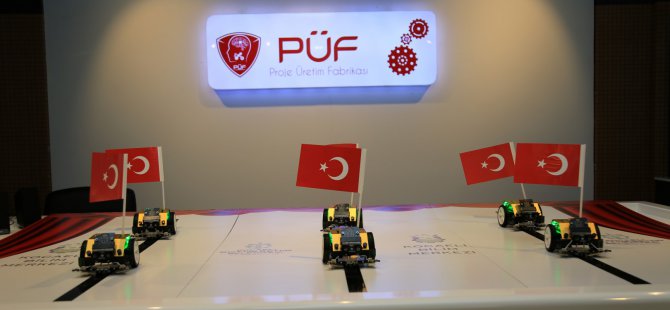Robotların 29 Ekim gösterisi beğeni topladı