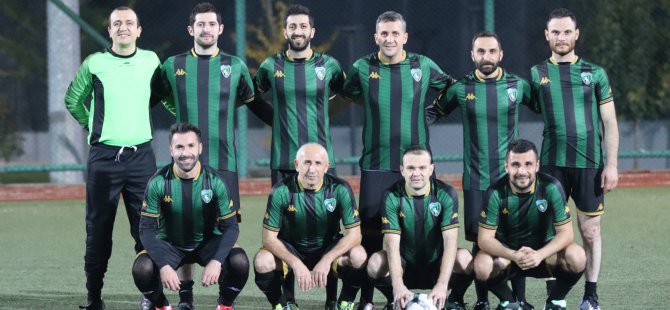 İzmit Belediyesi’nde futbol heyecanı başladı!