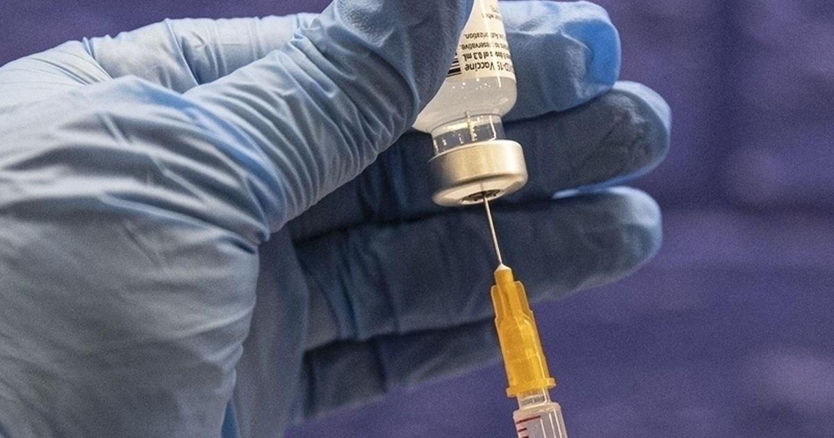 18 yaş ve üzerine üçüncü doz başladı