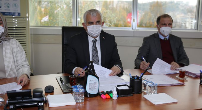 Encümen’de Balık Hali’ndeki dükkanların kiralama ihalesi yapıldı