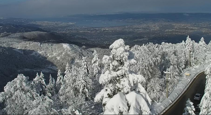Sıcak bir çay ve Büyükşehir’in şehir kameraları eşliğinde doyumsuz kar keyfi