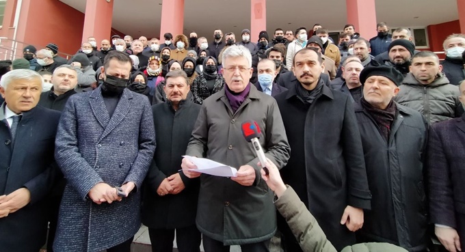 AK Parti üç kişi hakkında suç duyurusu