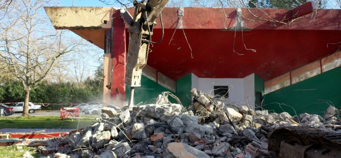 Kocaeli Fuarı’nda 52 yapı yıkıldı